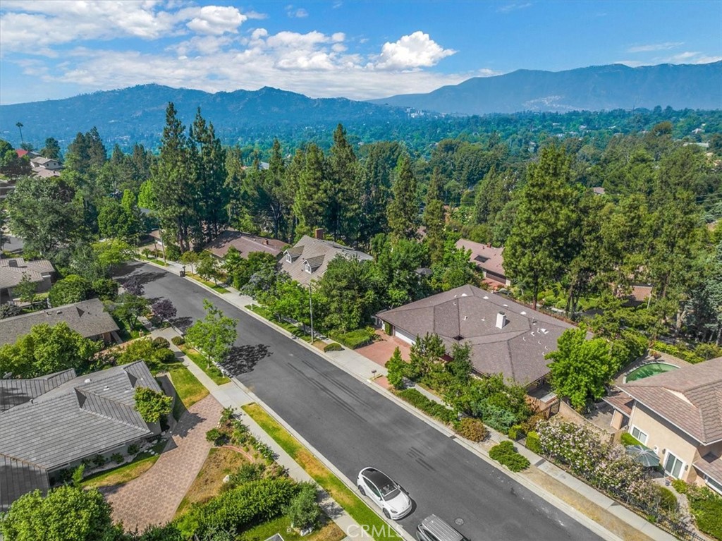 5833 Briartree Drive