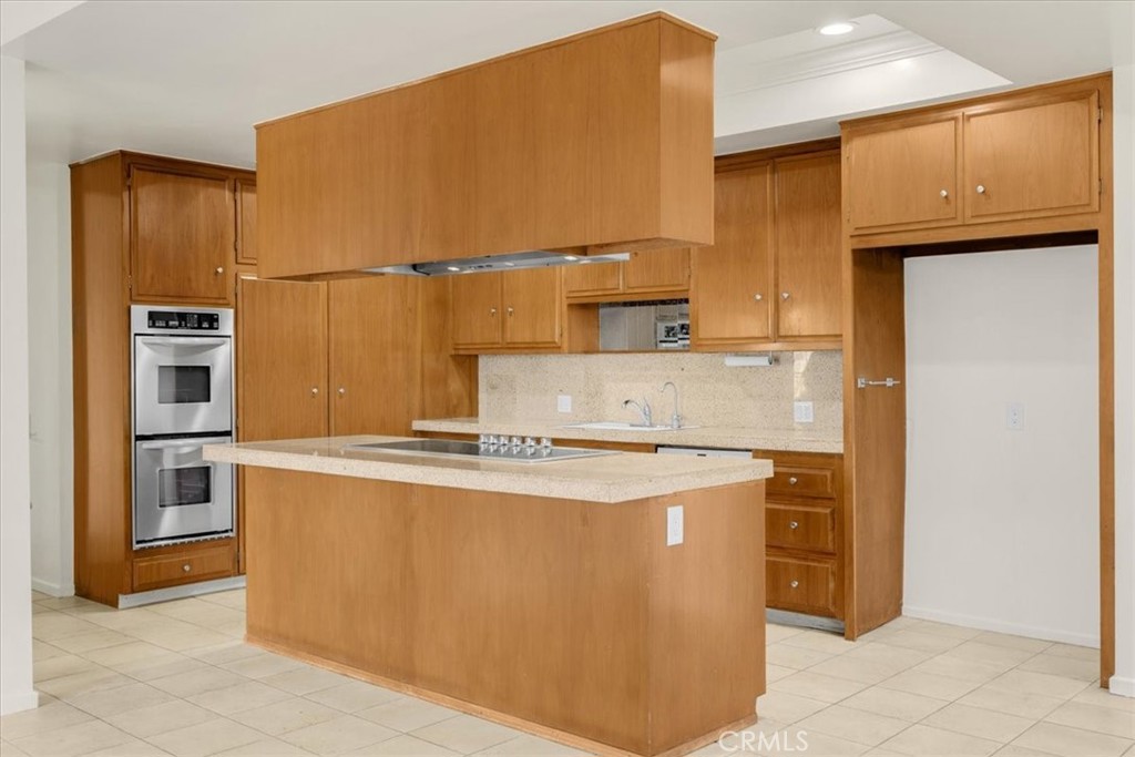 5833 Briartree Drive