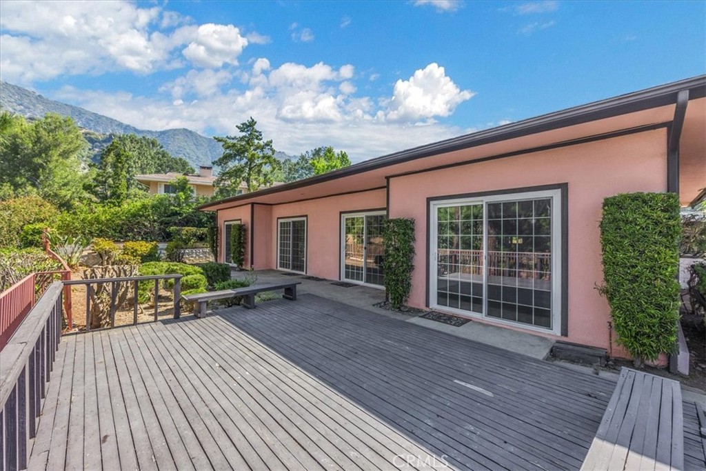 5833 Briartree Drive