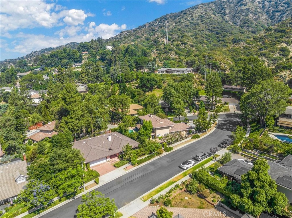 5833 Briartree Drive