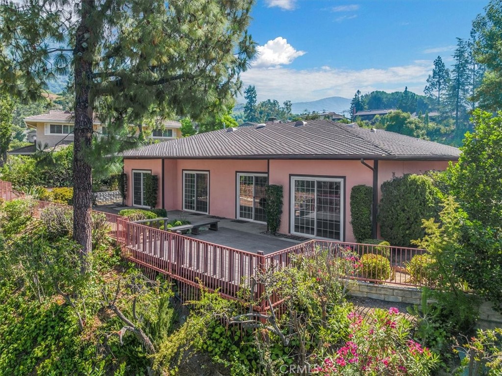 5833 Briartree Drive