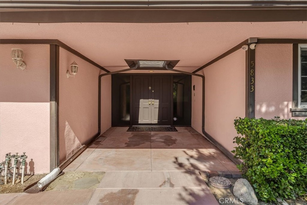 5833 Briartree Drive