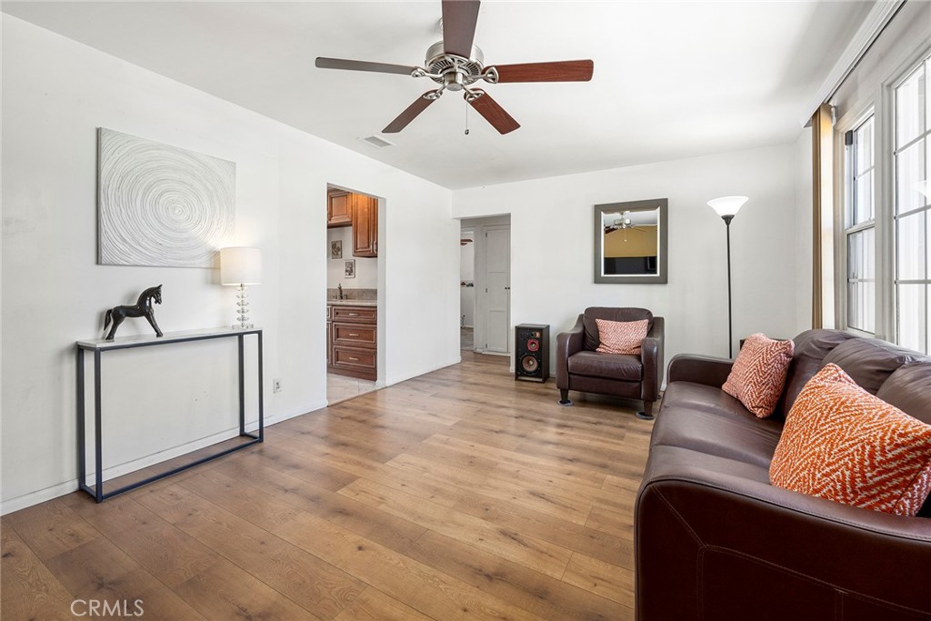 213 S Courtney Place
