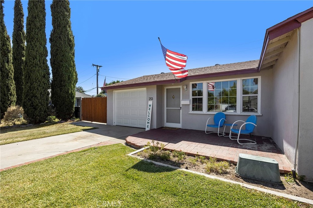 213 S Courtney Place