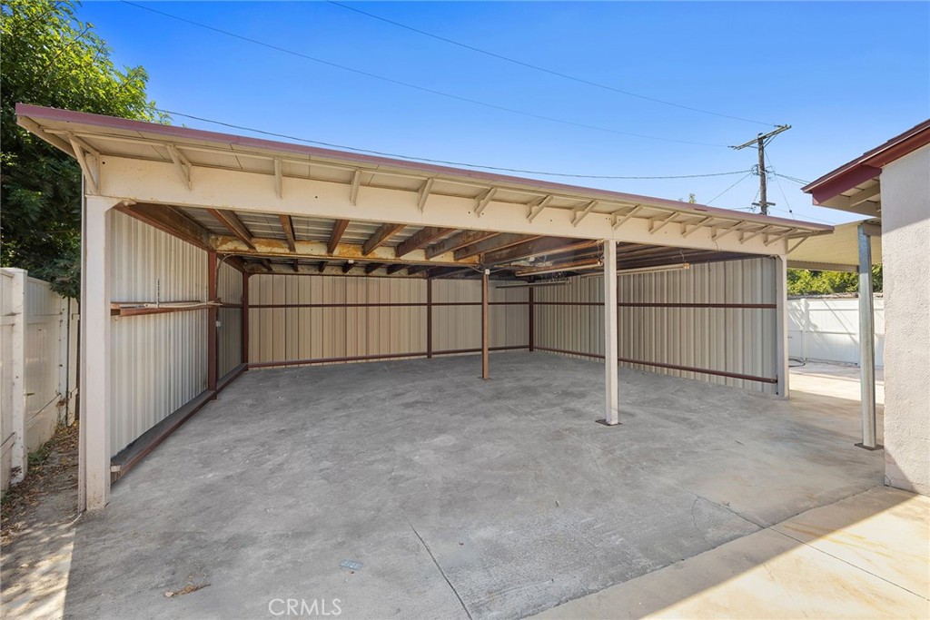 213 S Courtney Place