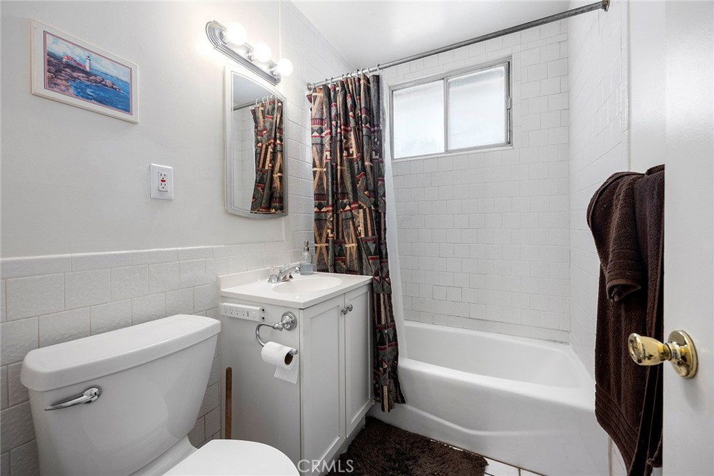 213 S Courtney Place