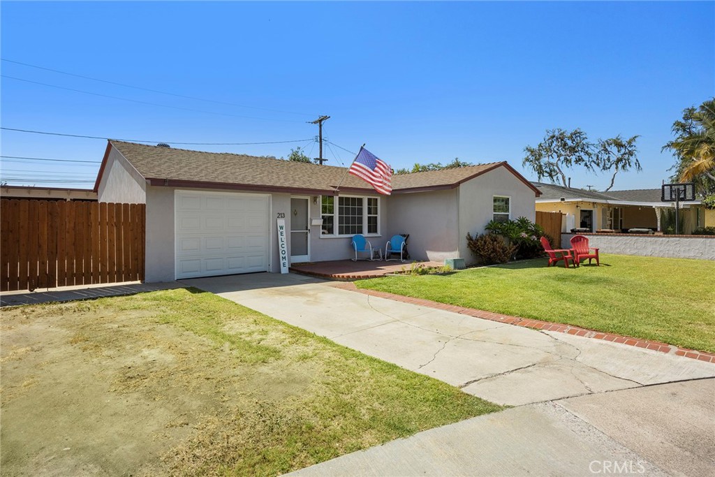213 S Courtney Place