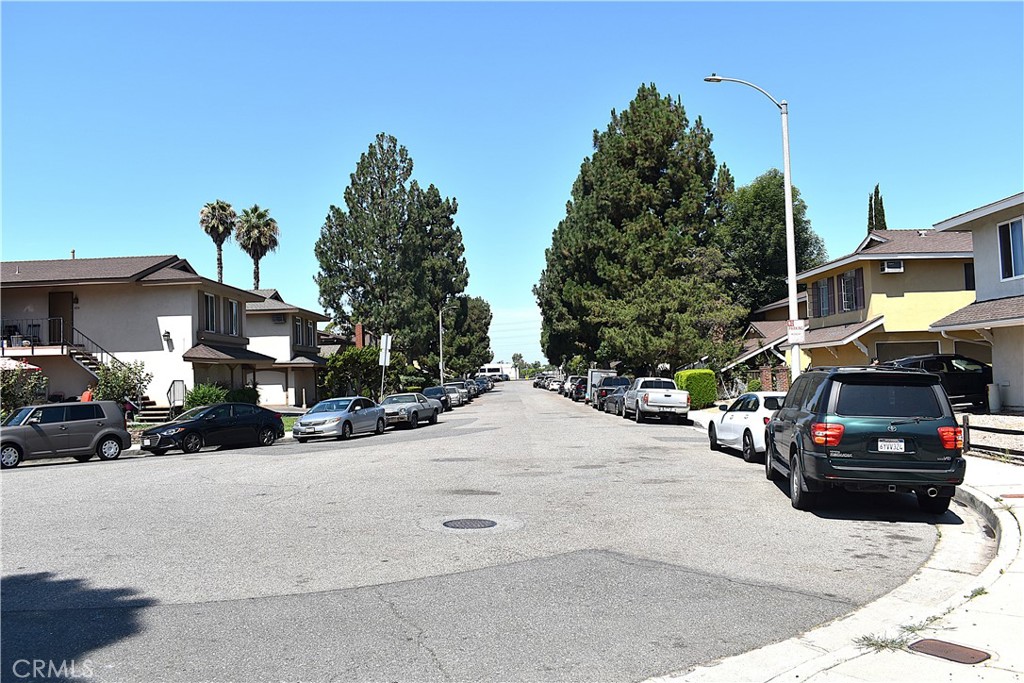 418 E Blueridge Avenue 420