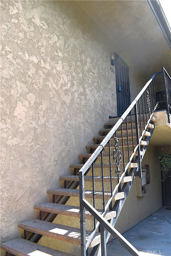 418 E Blueridge Avenue 420