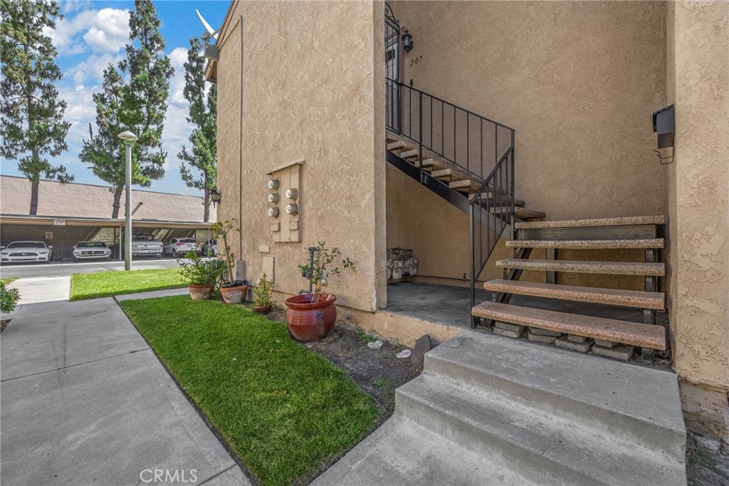 207 Southampton Way 76