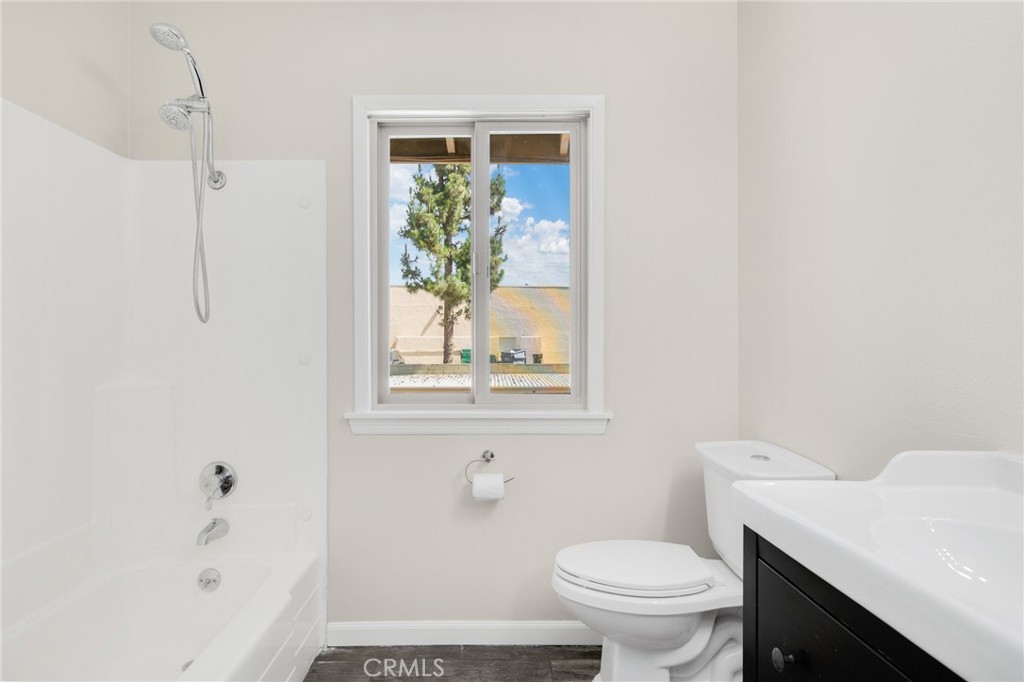 207 Southampton Way 76