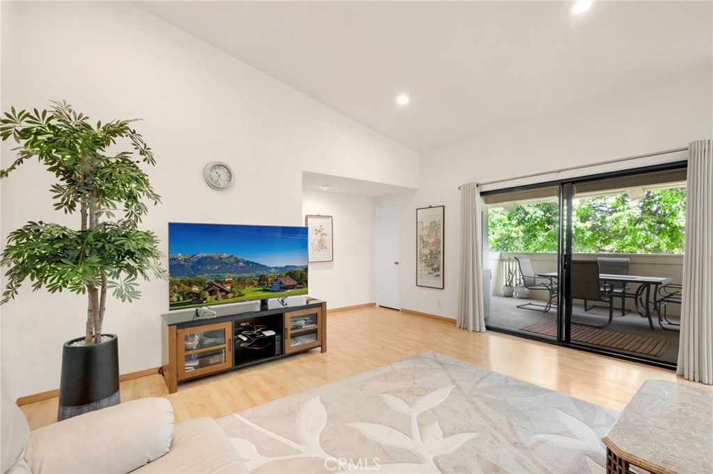 13405 Avenida Santa Tecla 212E