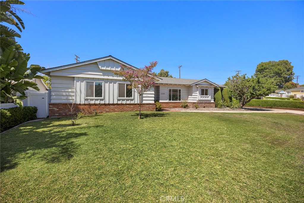 15749 Lindskog Drive