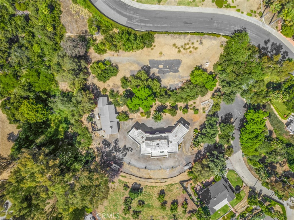 5811 Alta Avenue