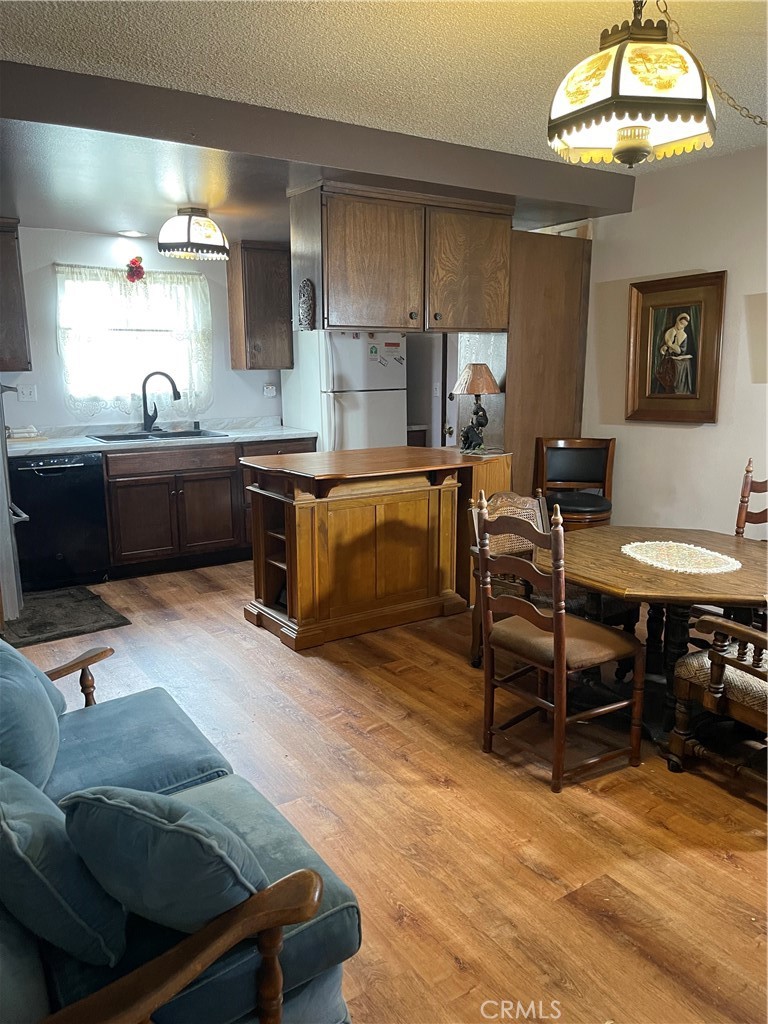 9561 Cardinal Avenue