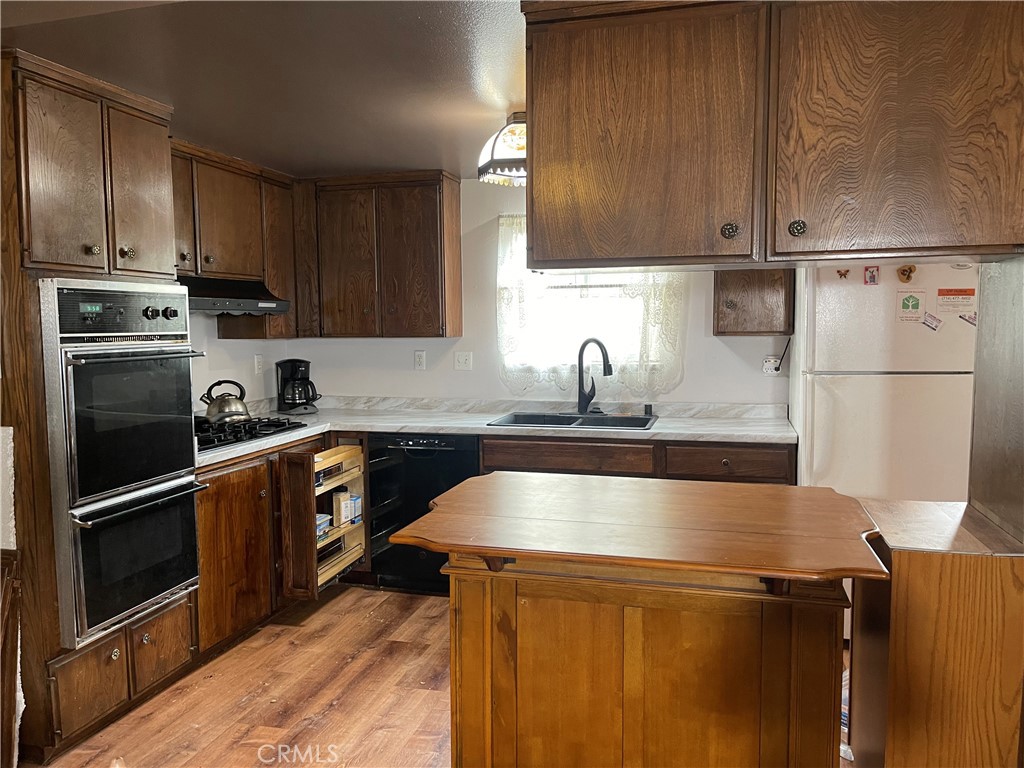 9561 Cardinal Avenue