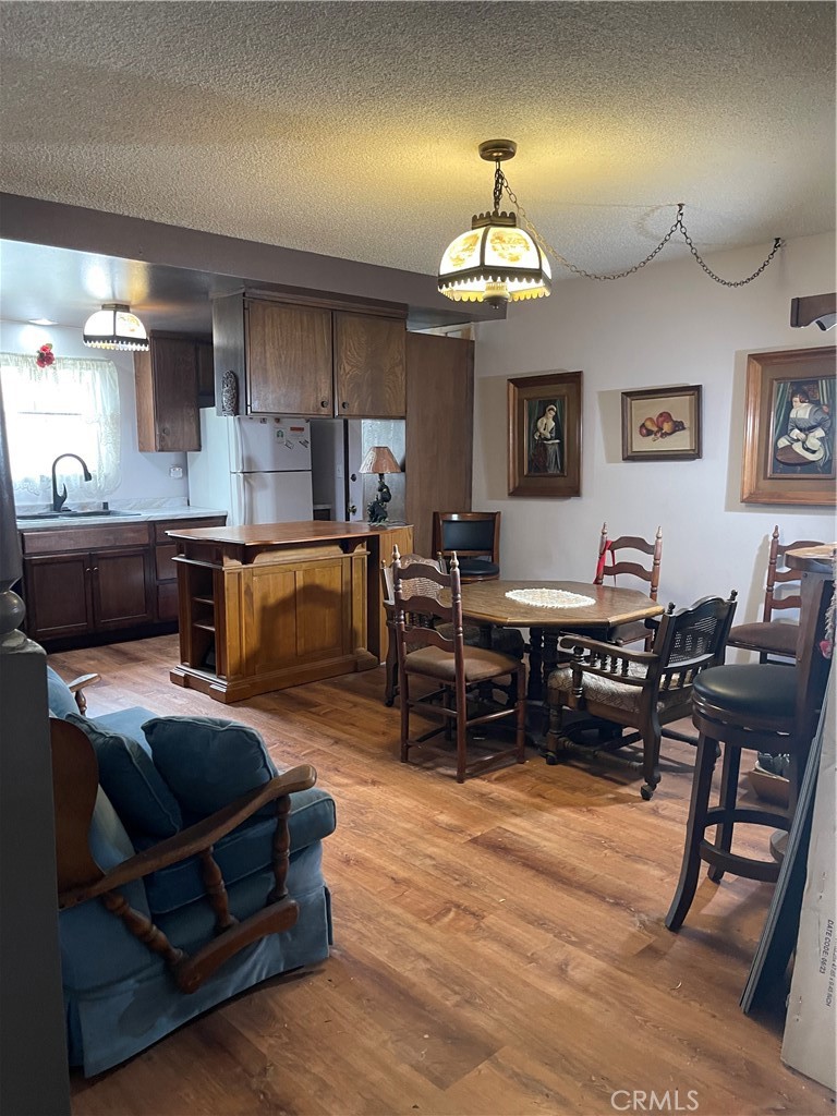 9561 Cardinal Avenue