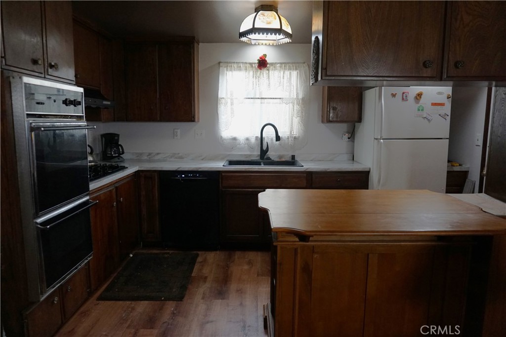 9561 Cardinal Avenue