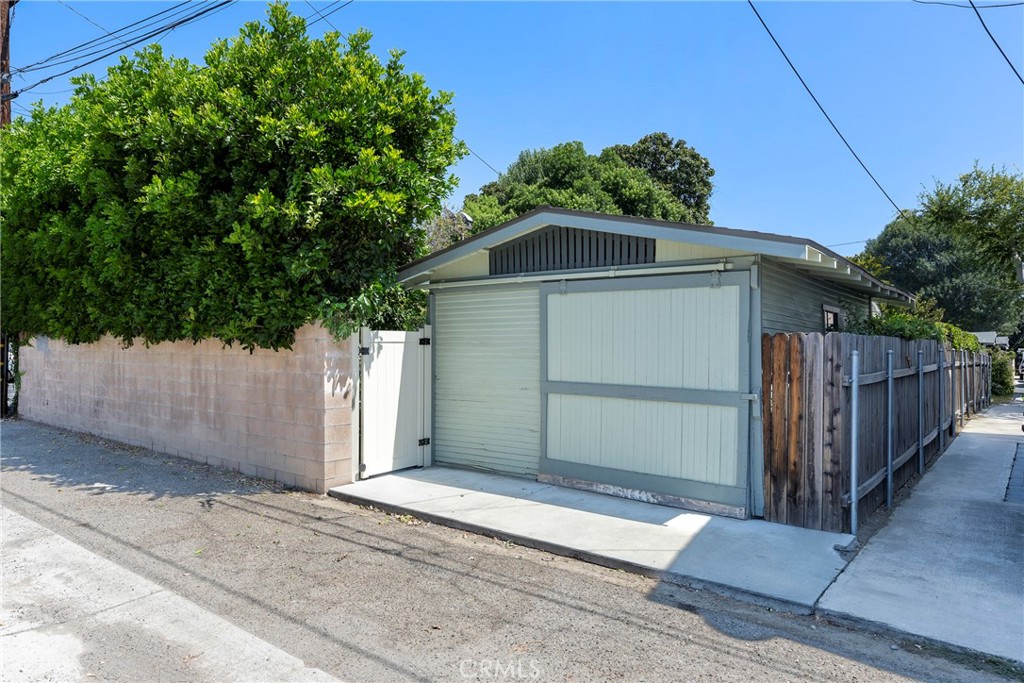 315 N Balcom Avenue