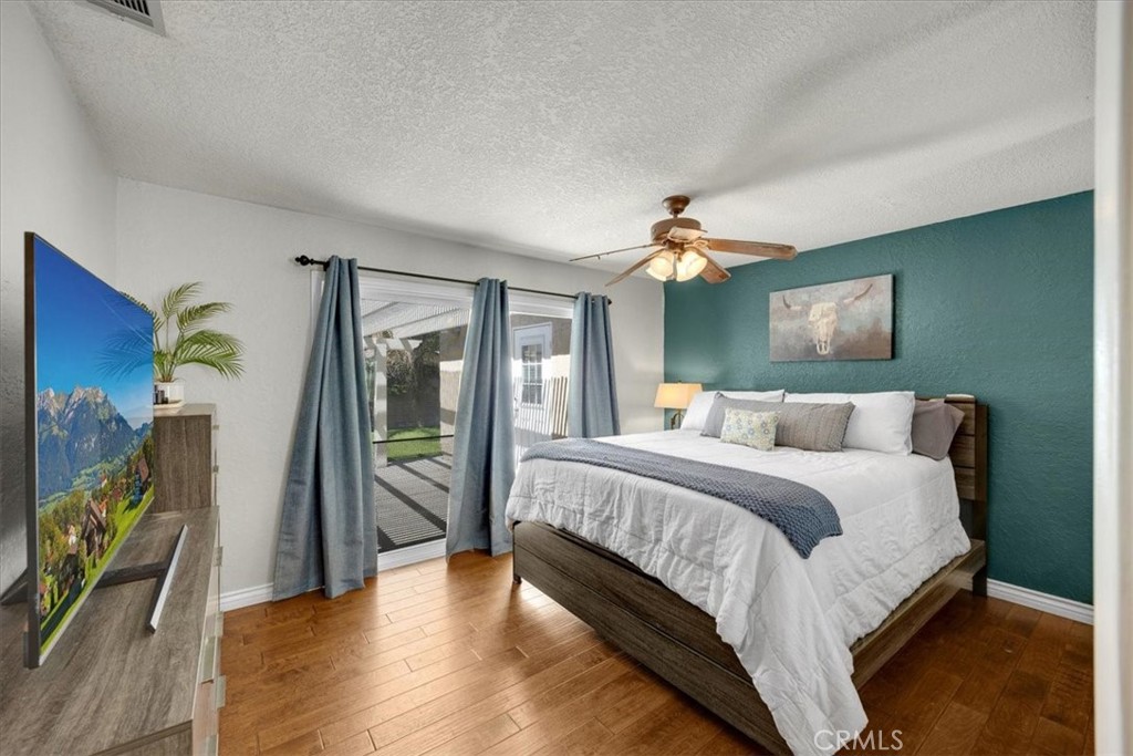 2544 S Phoenix Place