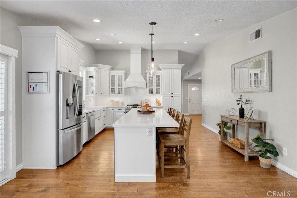 2544 S Phoenix Place