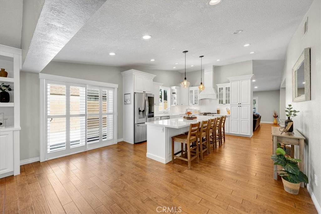 2544 S Phoenix Place