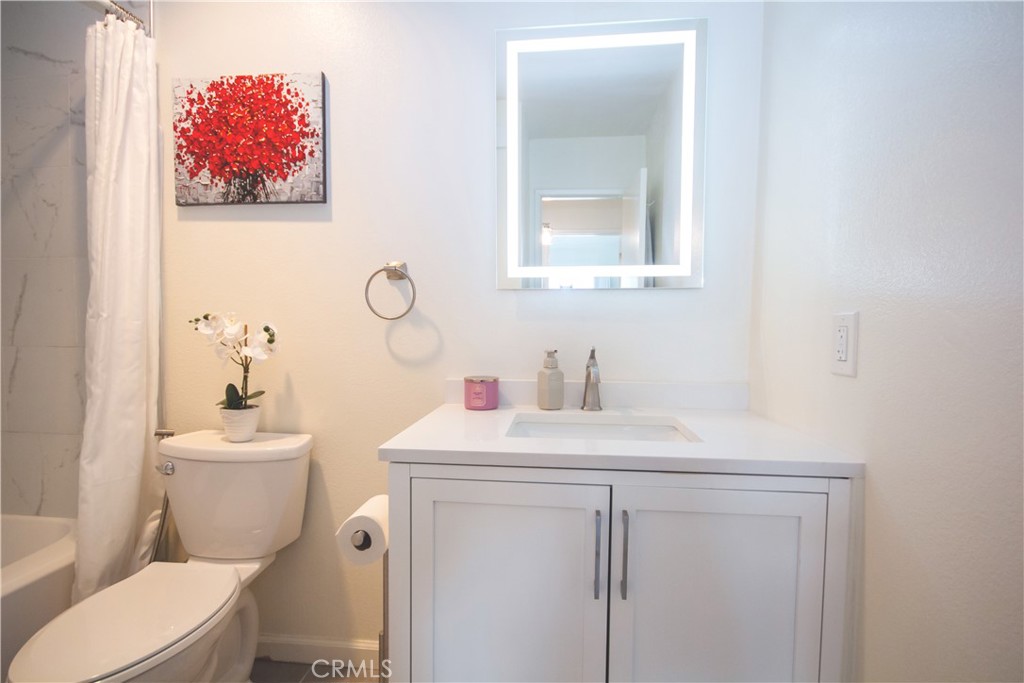 15224 Ocaso Avenue H211