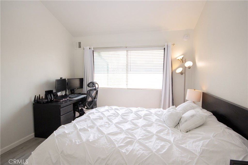 15224 Ocaso Avenue H211