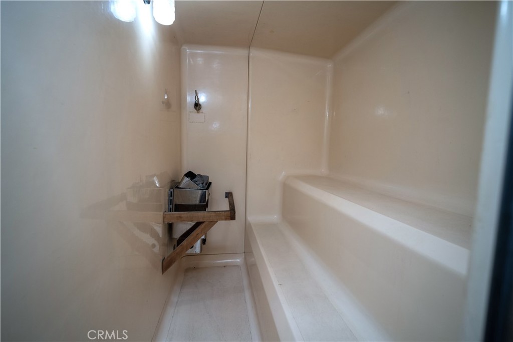 15224 Ocaso Avenue H211