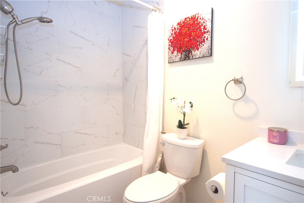 15224 Ocaso Avenue H211