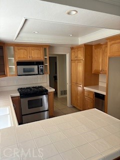 915 S Ridgecrest Circle