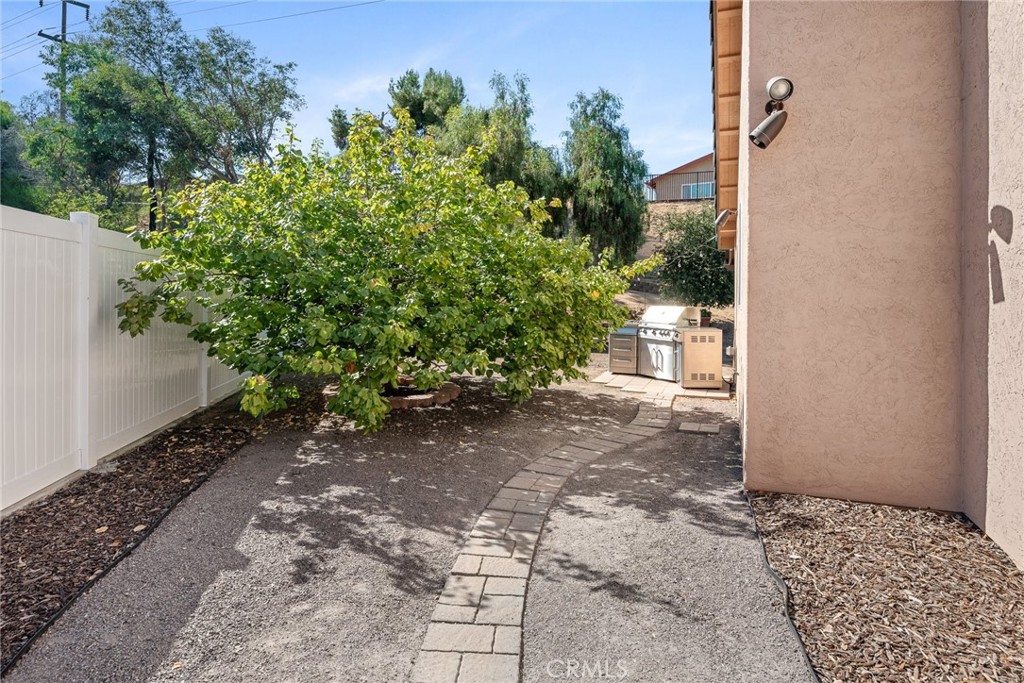 8898 Burkshire Place