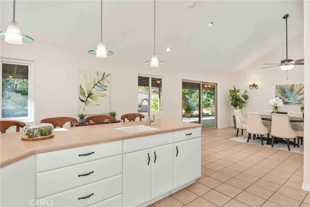 8898 Burkshire Place