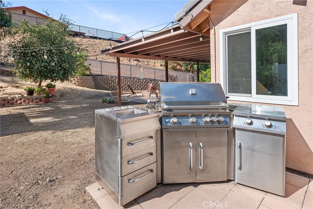 8898 Burkshire Place