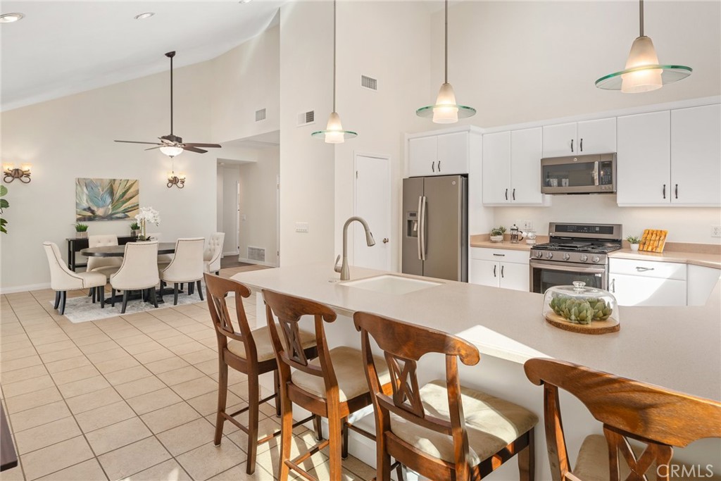 8898 Burkshire Place