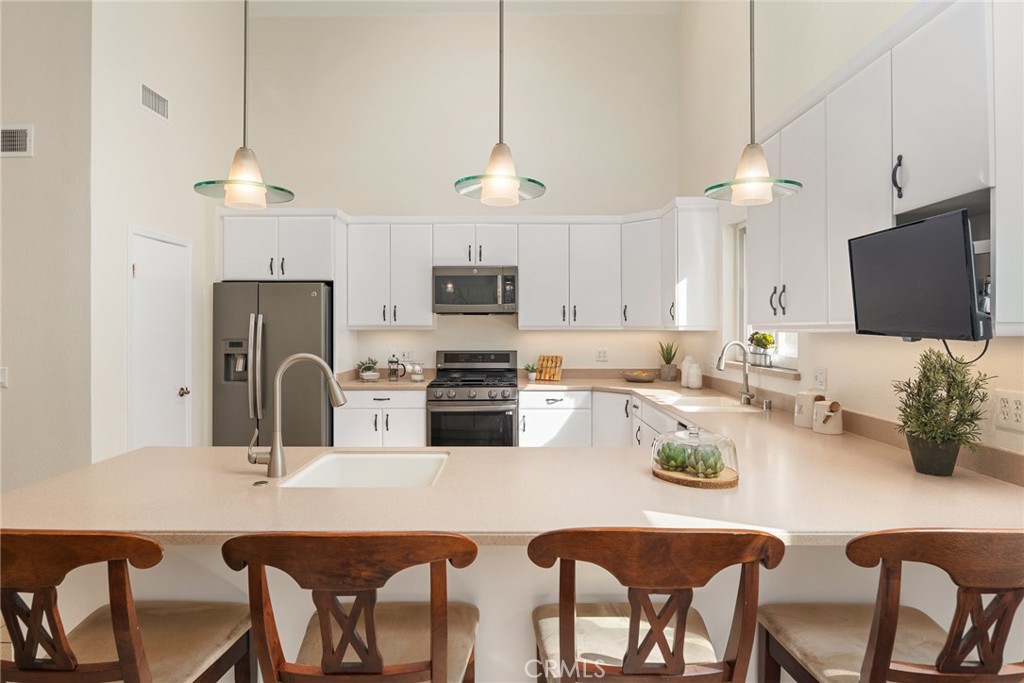 8898 Burkshire Place