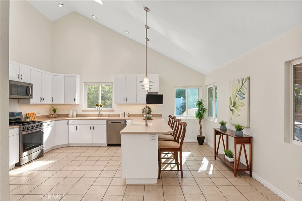 8898 Burkshire Place