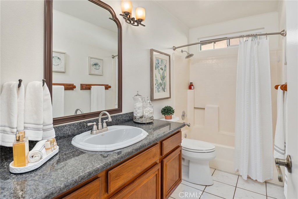 8898 Burkshire Place