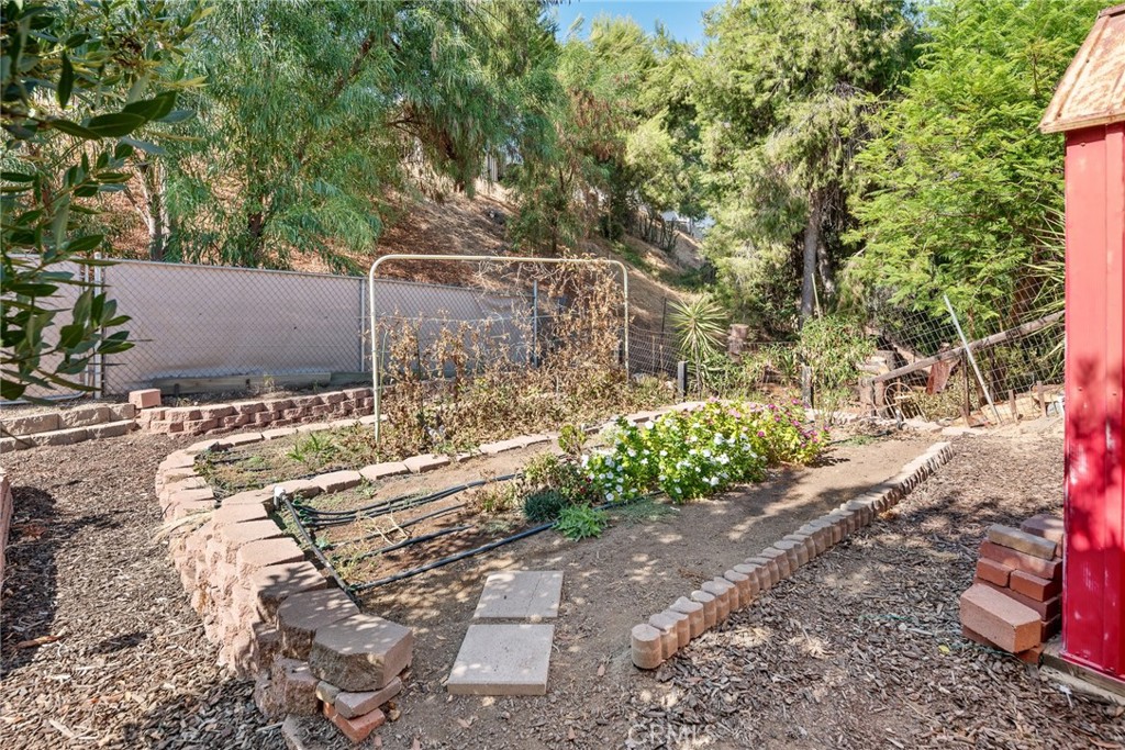 8898 Burkshire Place