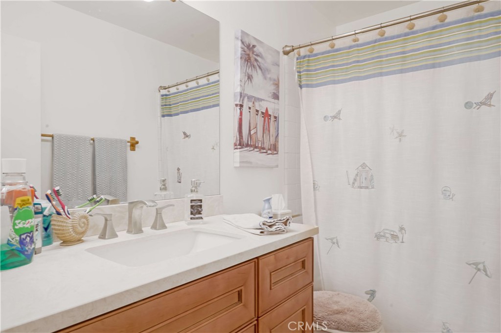 2362 Iroquois Avenue B