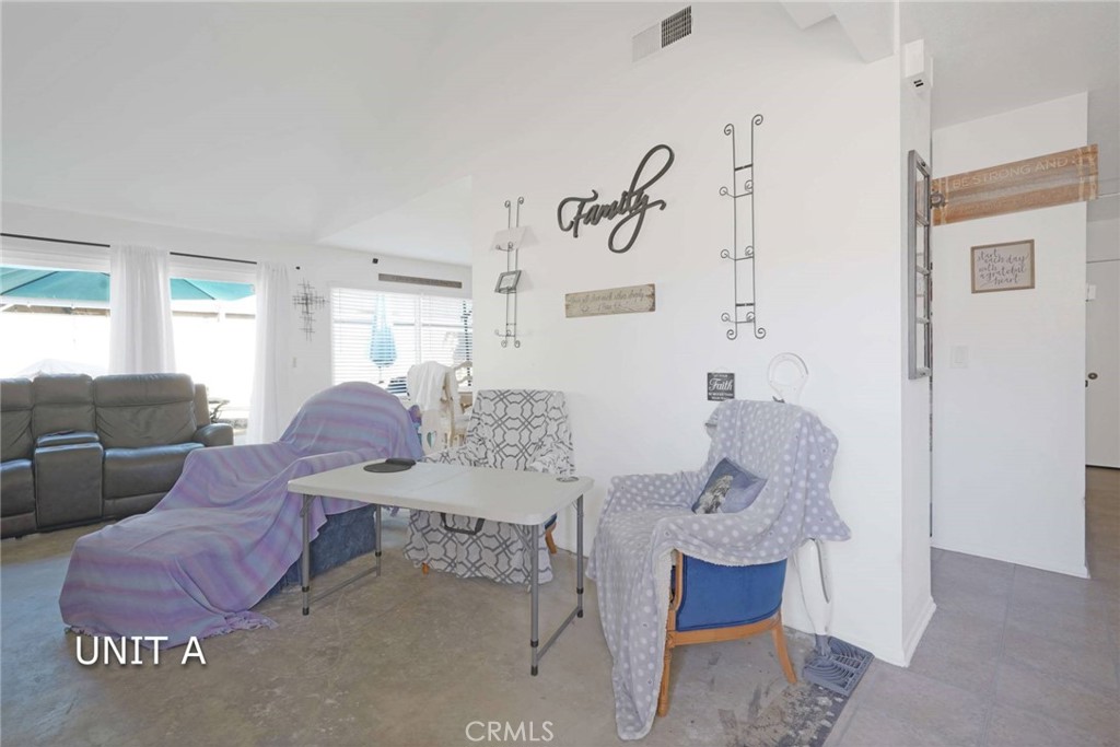 2362 Iroquois Avenue B