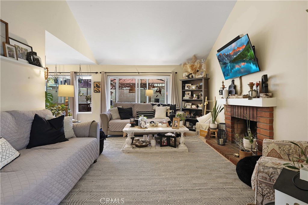 2362 Iroquois Avenue A&B