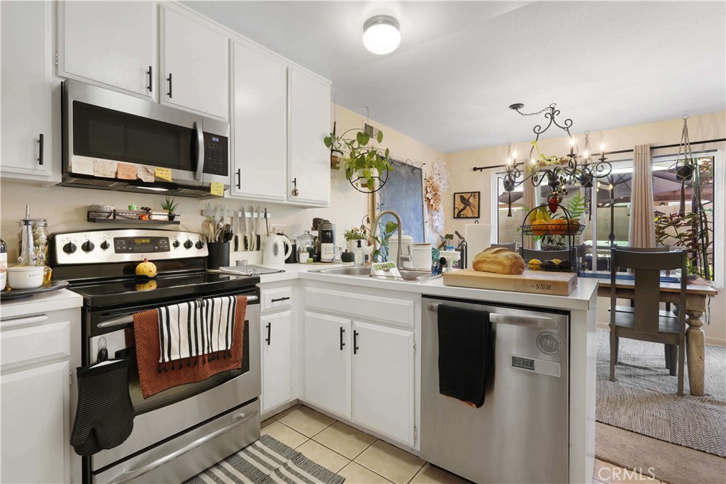 2362 Iroquois Avenue A&B