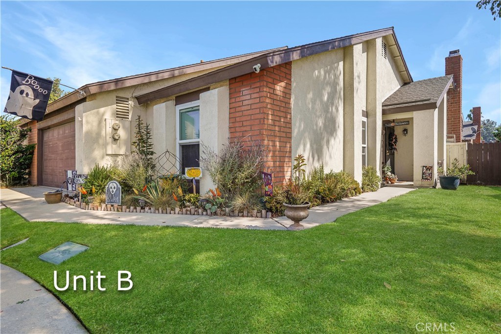 2362 Iroquois Avenue A&B