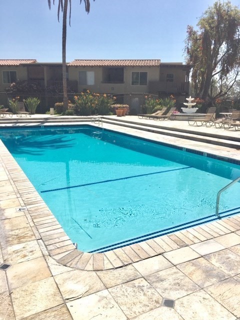 1345 Cabrillo Park Dr. J16