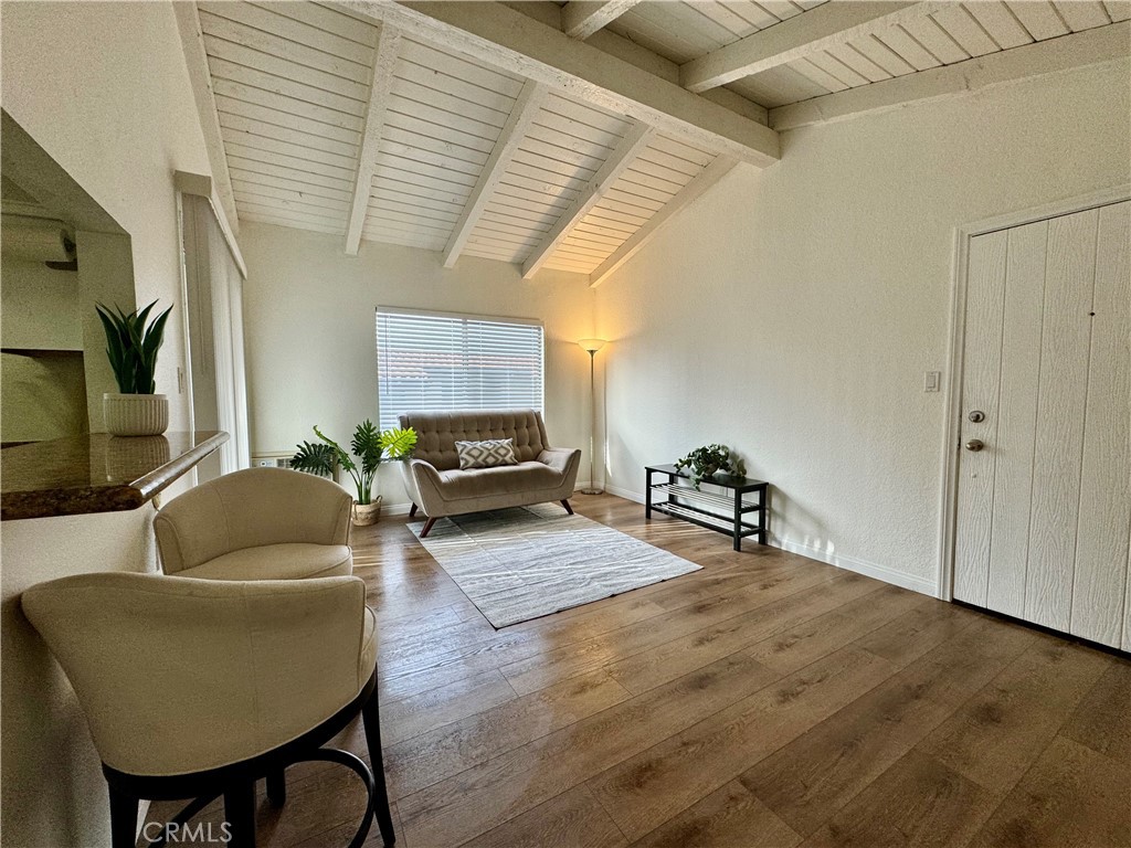 1345 Cabrillo Park Dr. J16