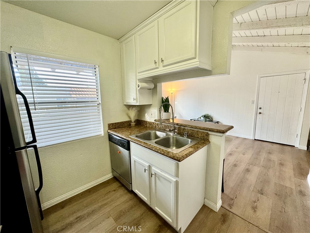 1345 Cabrillo Park Dr. J16