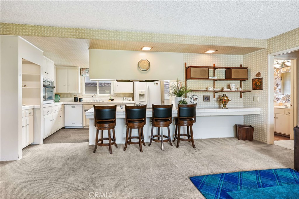 1423 La Canada Drive