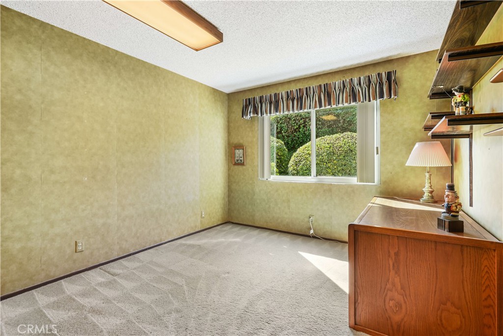 1423 La Canada Drive