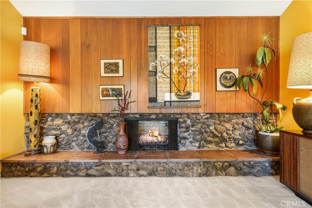 1423 La Canada Drive